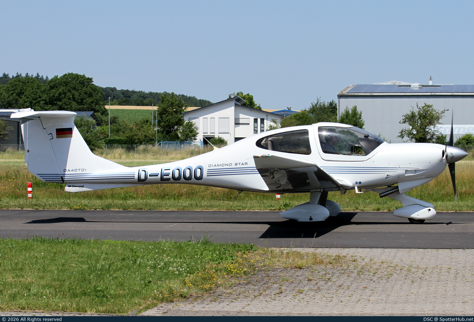 Photo of D-EQQQ - Diamond DA40 Diamond Star TDI operated by Private