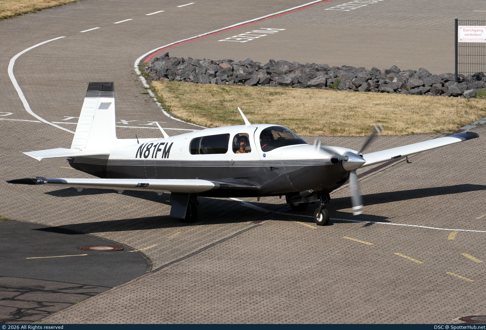 Photo of N81FM - Mooney M20R Ovation 2 operated by Private
