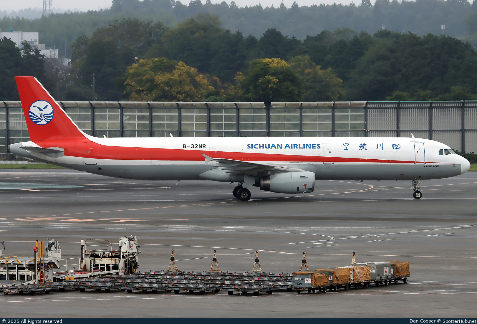 Photo of B-32MR - Airbus A321-231(PCF) operated by Sichuan Airlines Cargo