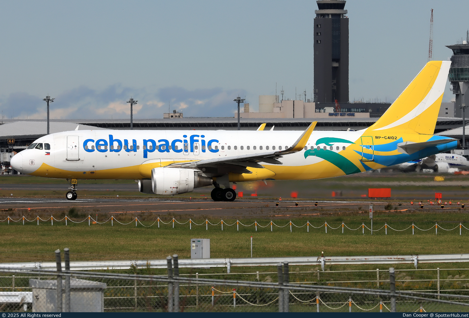 Photo of RP-C4102 - Airbus A320-214 operated by Cebu Pacific