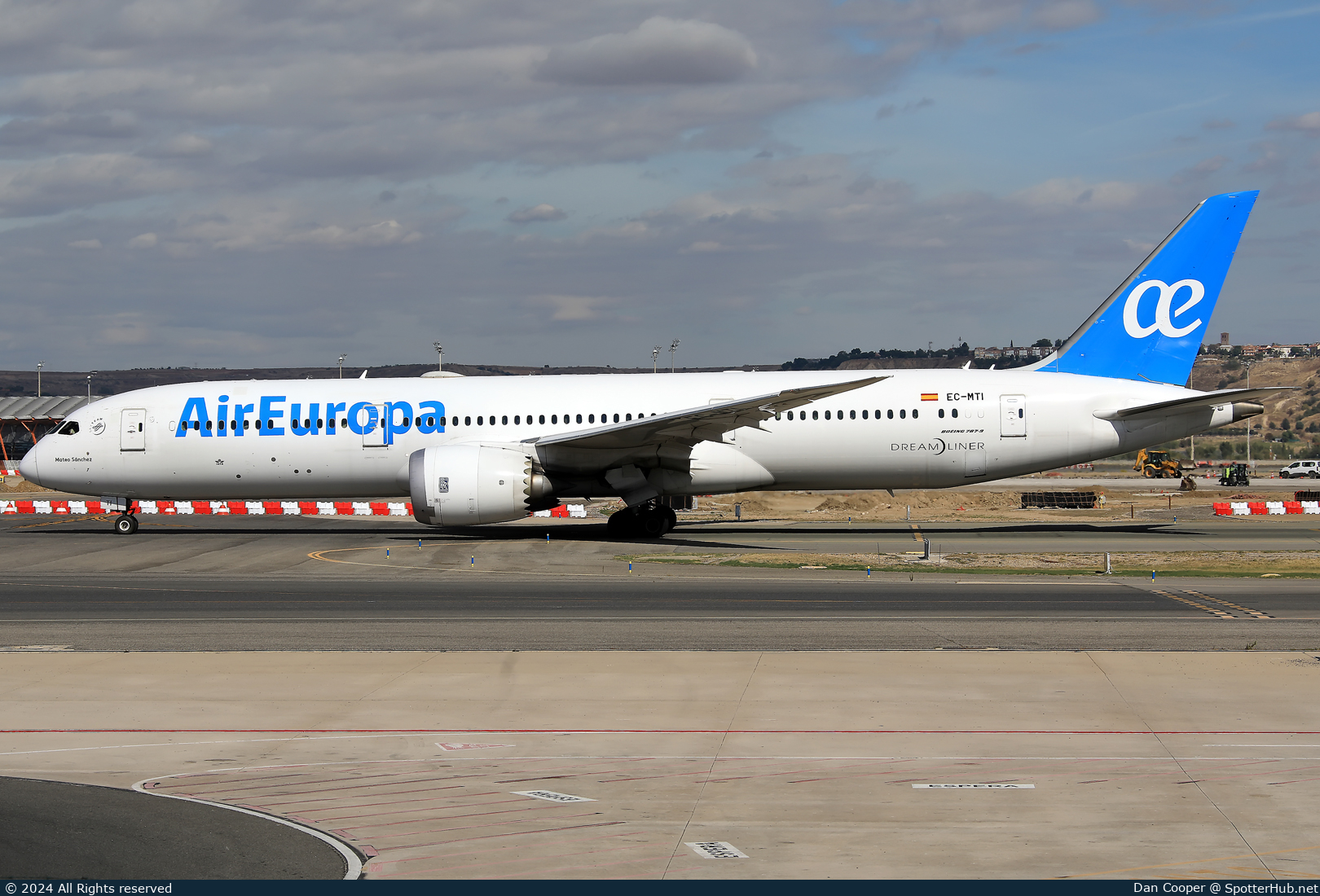 Photo of EC-MTI - Boeing 787-9 Dreamliner operated by Air Europa
