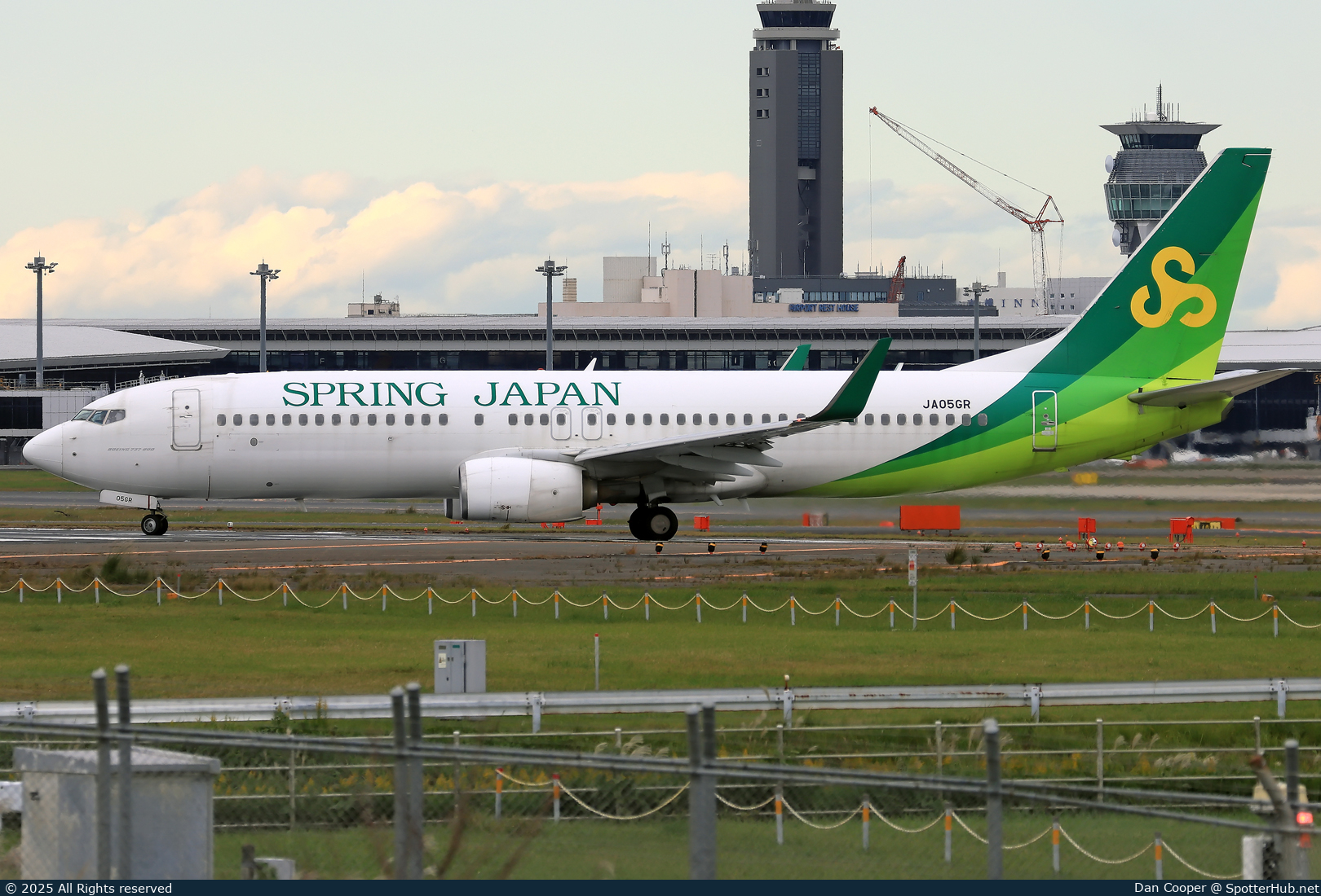 Photo of JA05GR - Boeing 737-8AL operated by Spring Japan