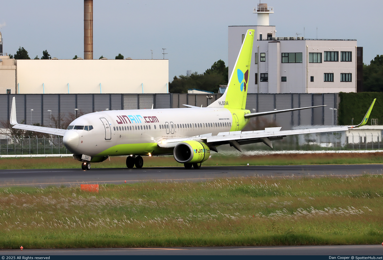 Photo of HL8244 - Boeing 737-8Q8 operated by Jin Air