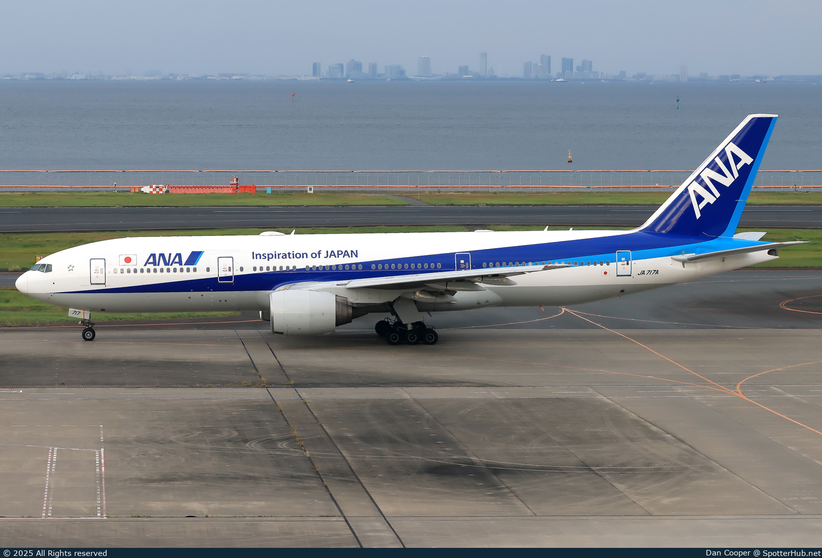 Photo of JA717A - Boeing 777-281(ER) operated by ANA All Nippon Airways