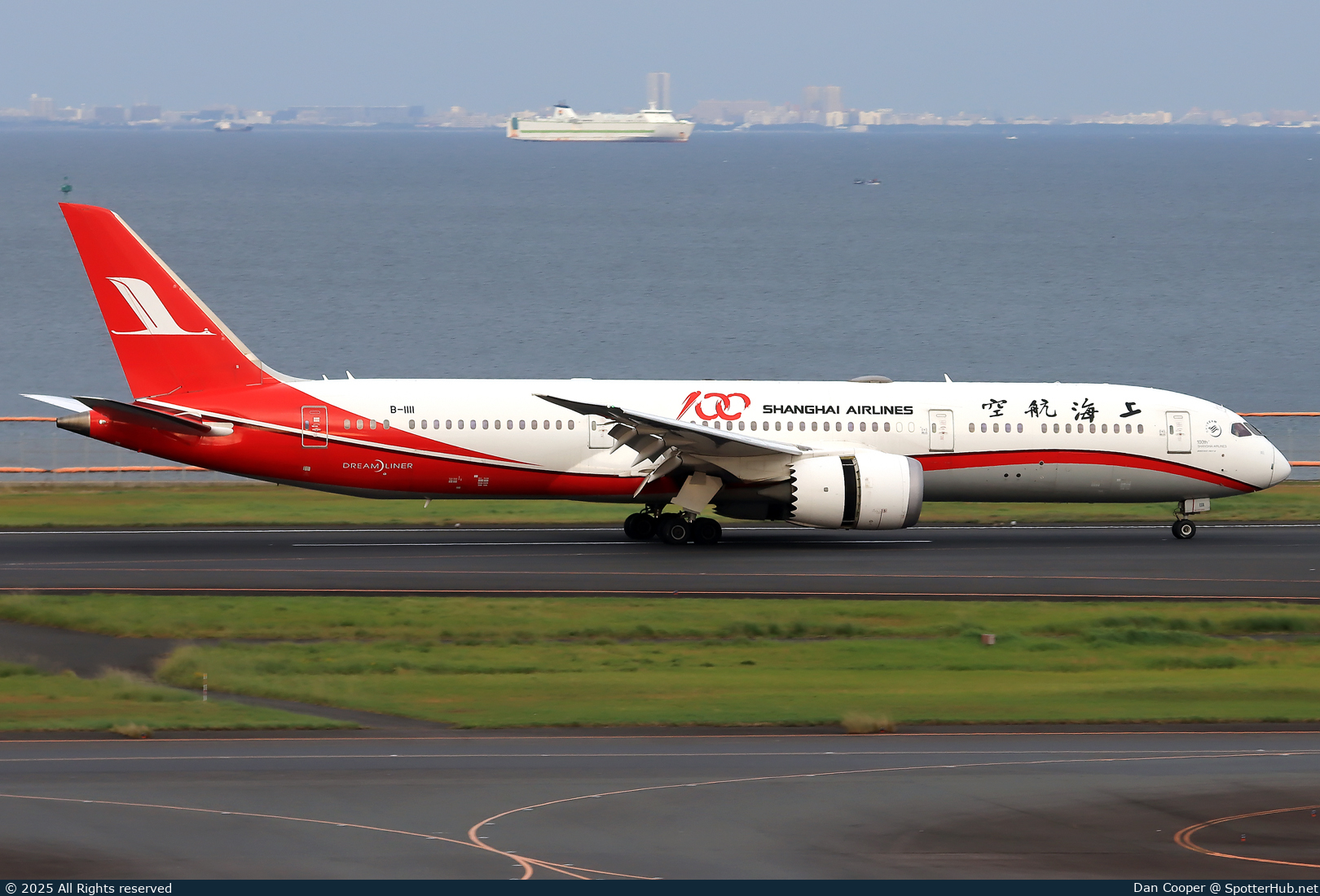 Photo of B-1111 - Boeing 787-9 Dreamliner operated by Shanghai Airlines