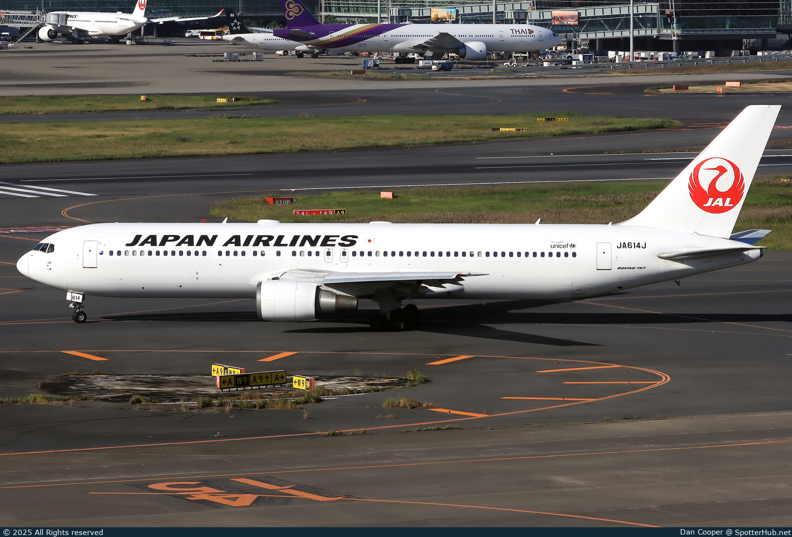 Photo of JA614J - Boeing 767-346(ER) operated by Japan Airlines