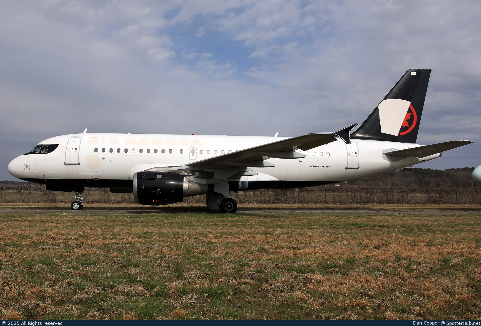 Photo of C-GARG - Airbus A319-114 at Greenwood-Leflore Airport