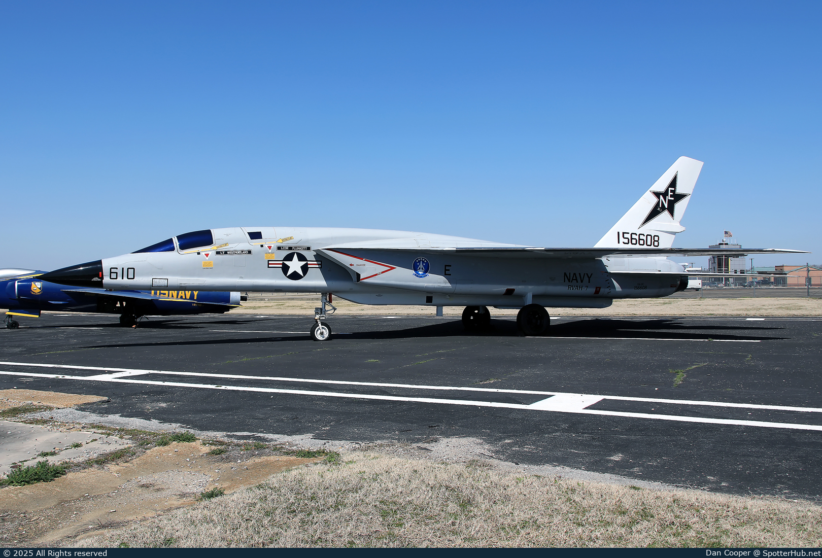 Photo of 156608 - North American RA-5C Vigilante operated by US Navy