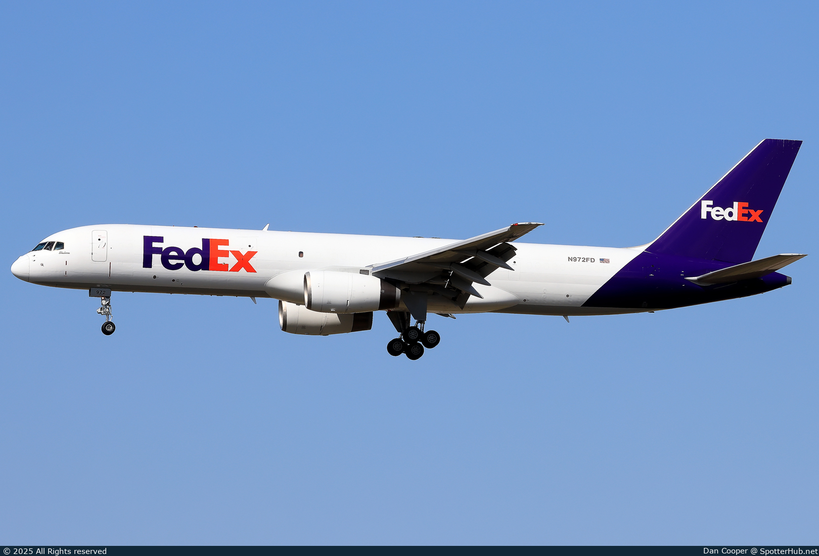 Photo of N972FD - Boeing 757-28A(SF) operated by FedEx