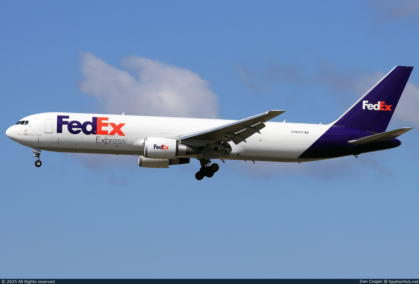 Photo of N195FE - Boeing 767-300F operated by FedEx
