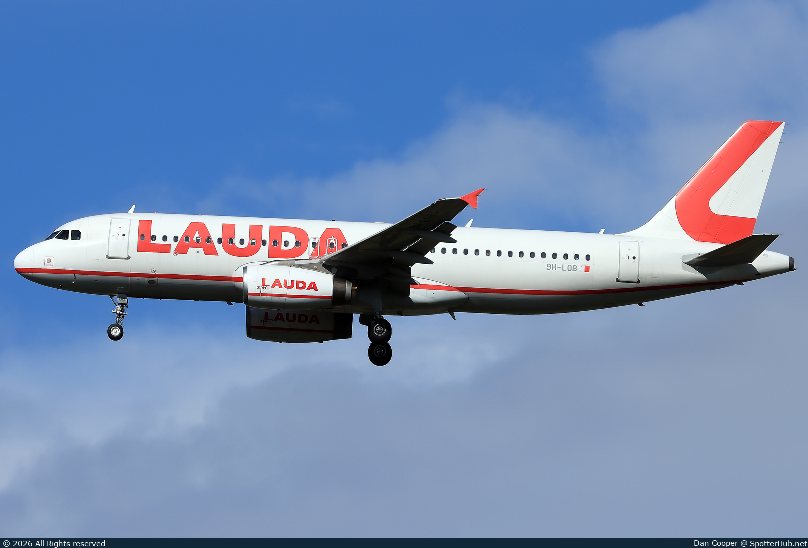 Photo of 9H-LOB - Airbus A320-232 operated by Lauda Europe