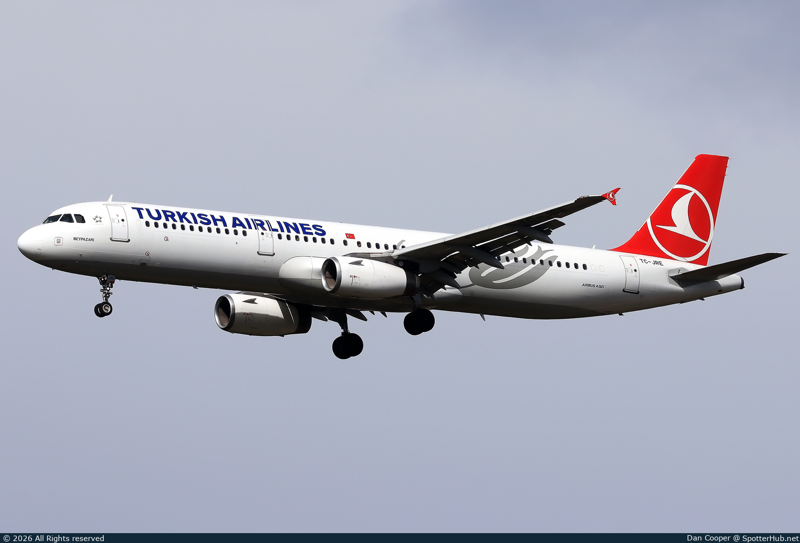 Photo of TC-JRE - Airbus A321-231 operated by Turkish Airlines