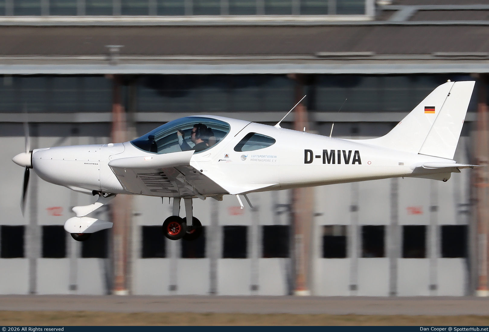 Photo of D-MIVA - BRM Aero Bristell NG 5 HD operated by Luftsportverein Hohenasperg