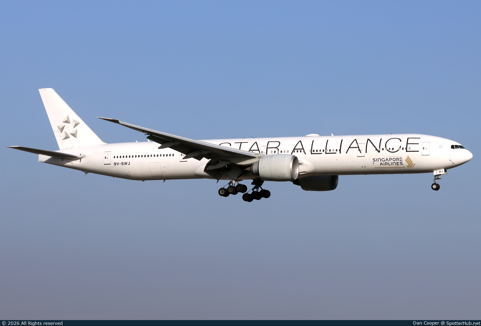 Photo of 9V-SWJ - Boeing 777-312(ER) operated by Singapore Airlines