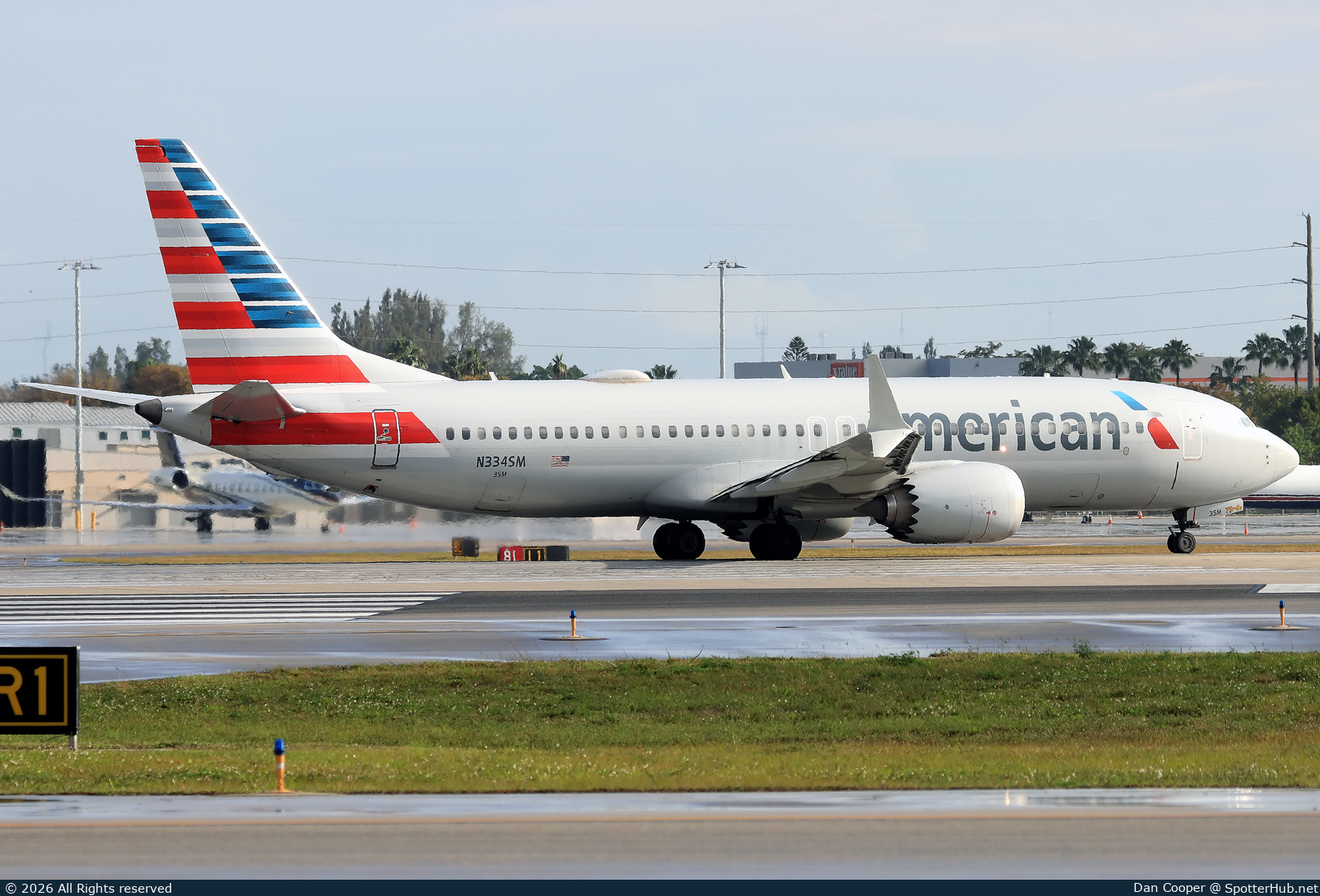 Photo of N334SM - Boeing 737 MAX 8 operated by American Airlines