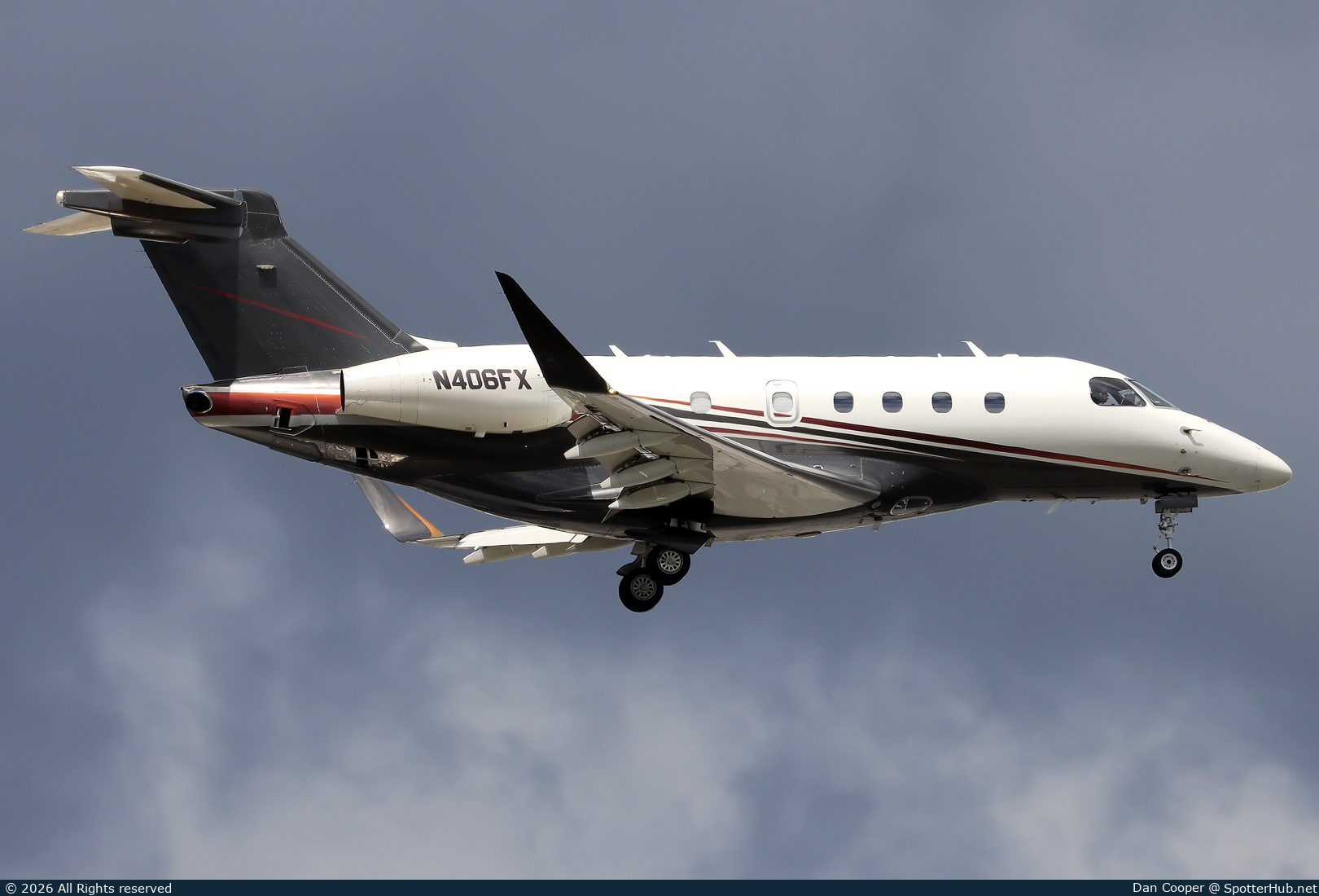 Photo of N406FX - Embraer Legacy 450 operated by Flexjet
