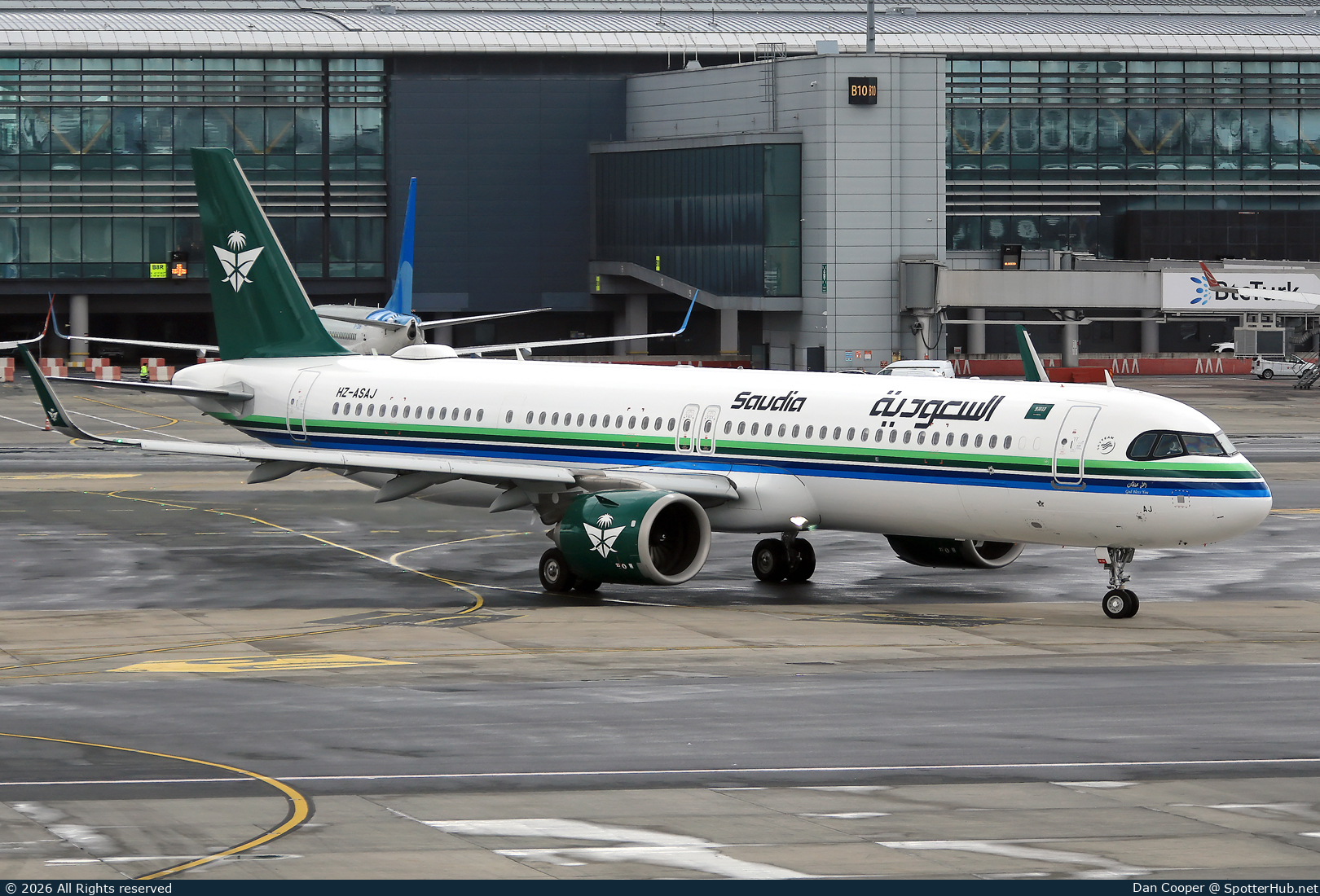 Photo of HZ-ASAJ - Airbus A321-251NX operated by Saudia