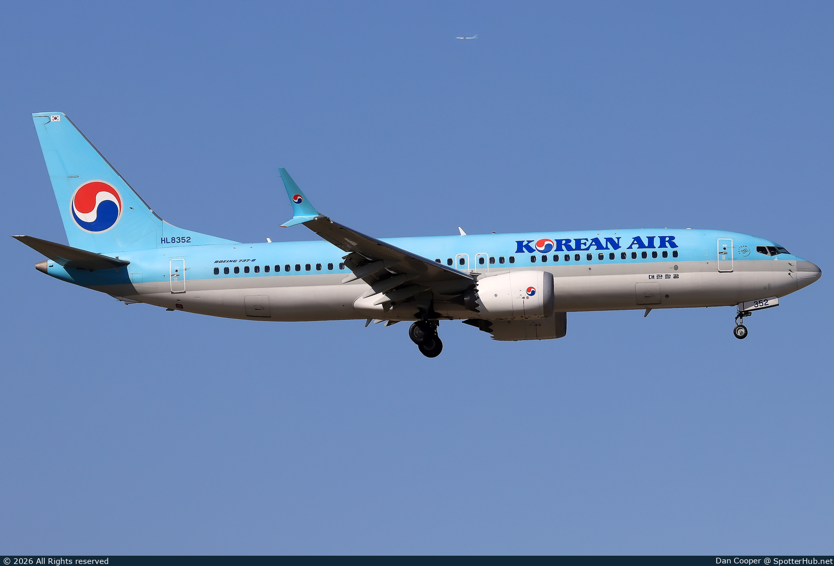 Photo of HL8352 - Boeing 737 MAX 8 operated by Korean Air