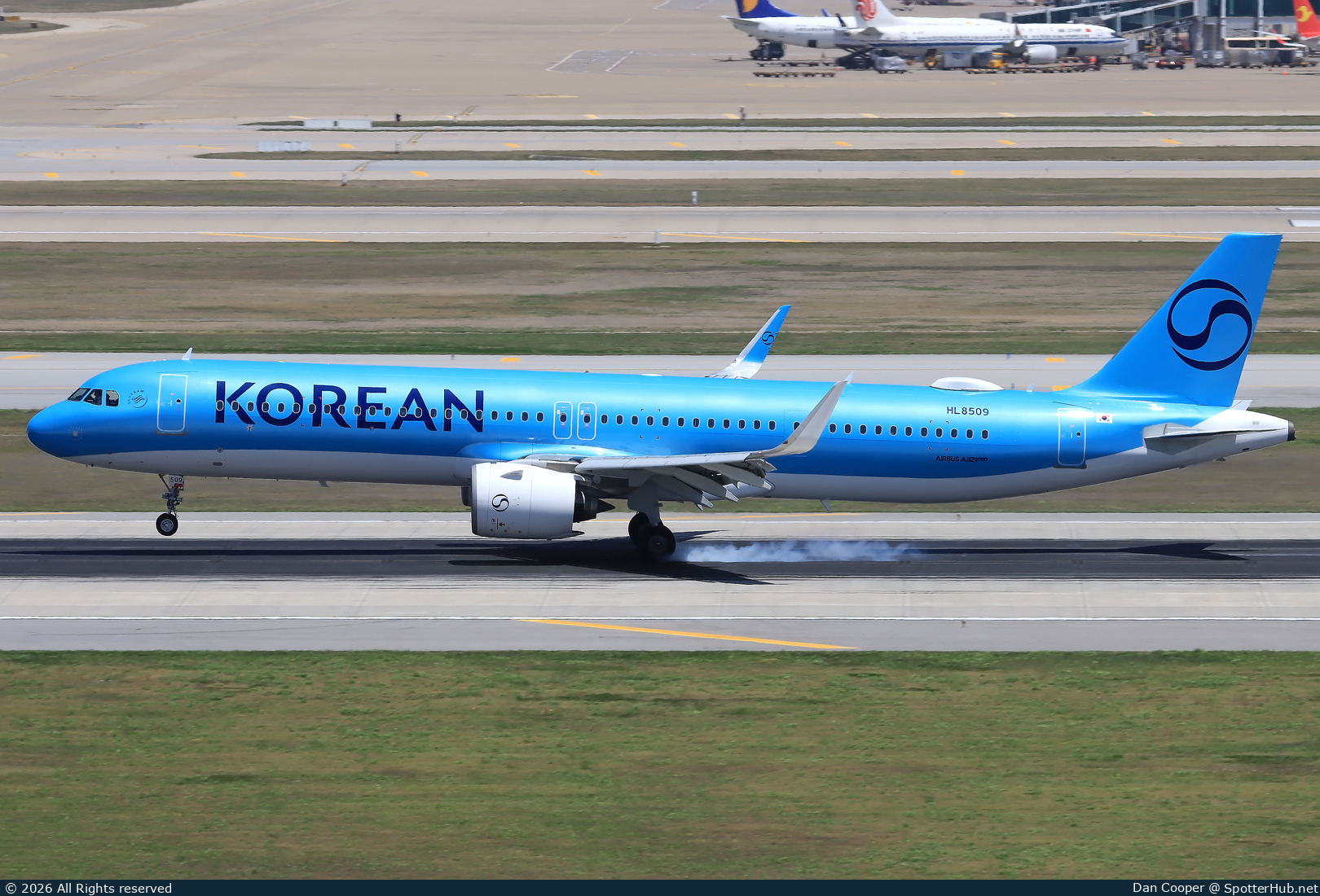 Photo of HL8509 - Airbus A321-272NX operated by Korean Air