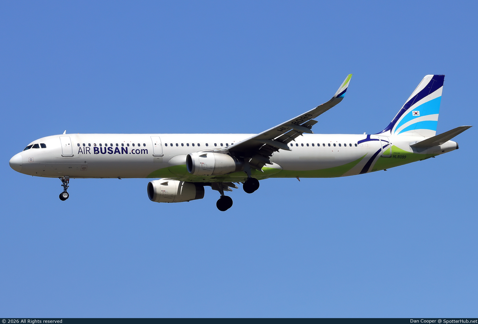 Photo of HL8099 - Airbus A321-231 operated by Air Busan