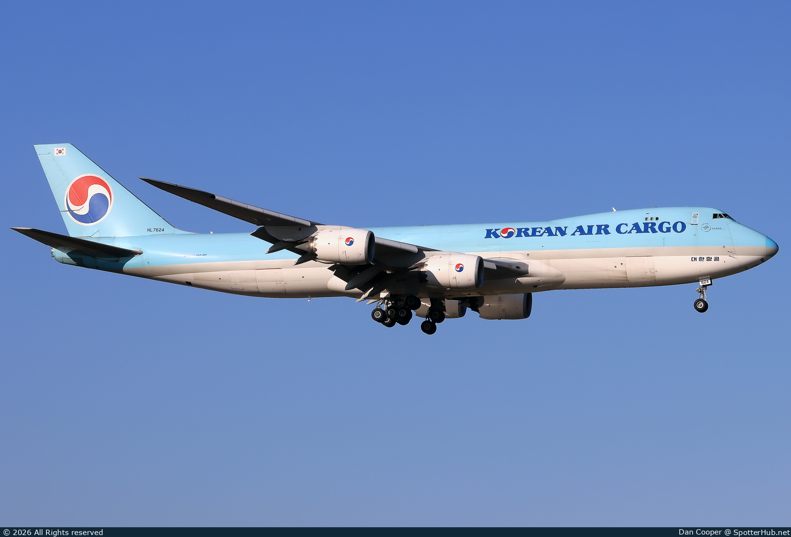 Photo of HL7624 - Boeing 747-8B5F operated by Korean Air Cargo