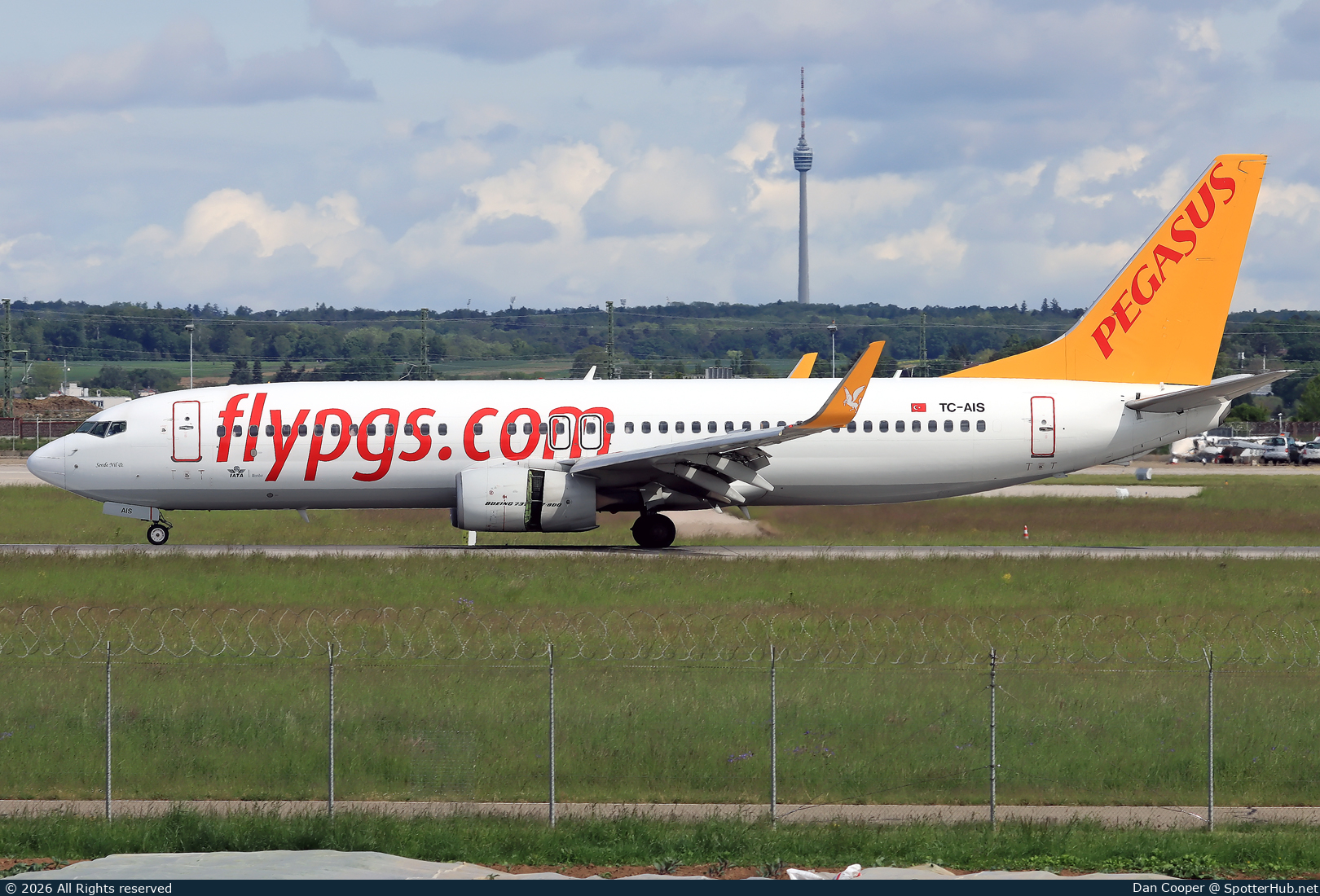 Photo of TC-AIS - Boeing 737-82R operated by Pegasus Airlines