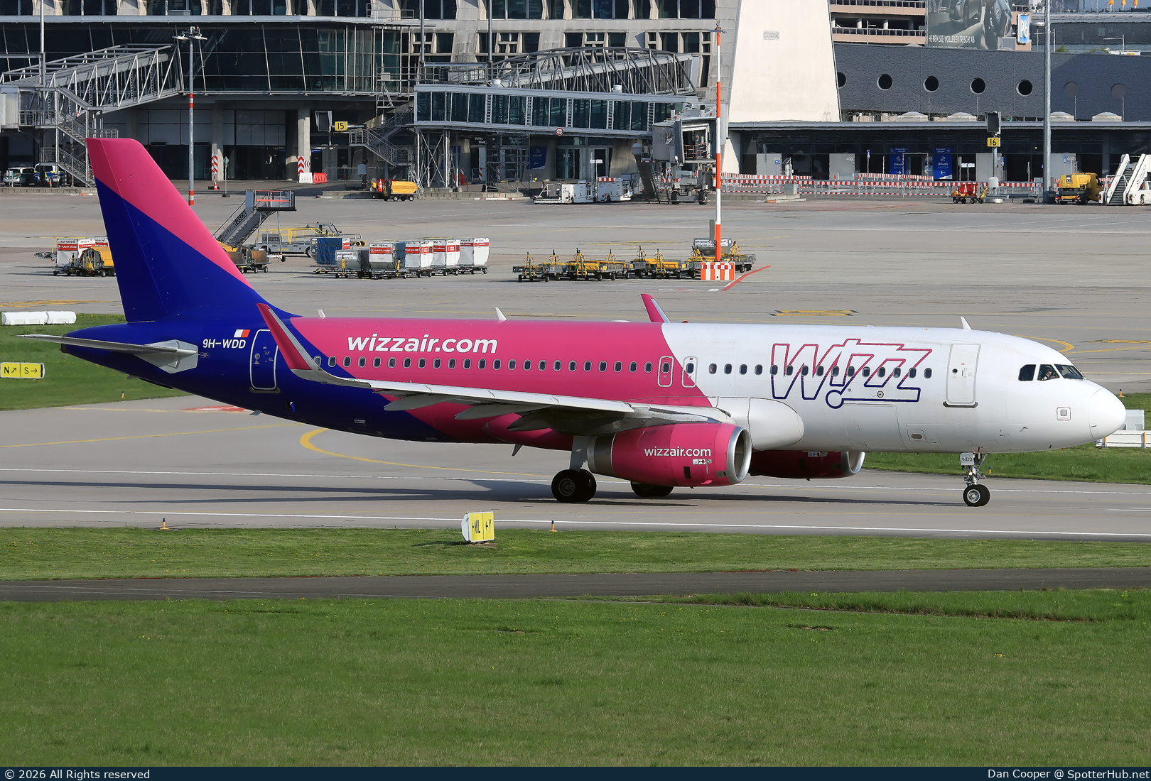 Photo of 9H-WDD - Airbus A320-232 operated by Wizz Air Malta