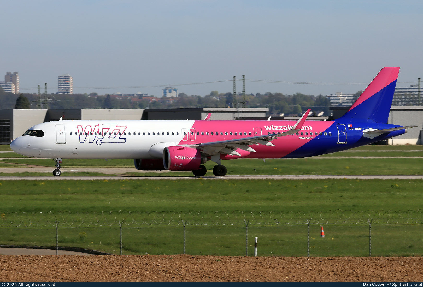 Photo of 9H-WNR - Airbus A321-271NX operated by Wizz Air Malta