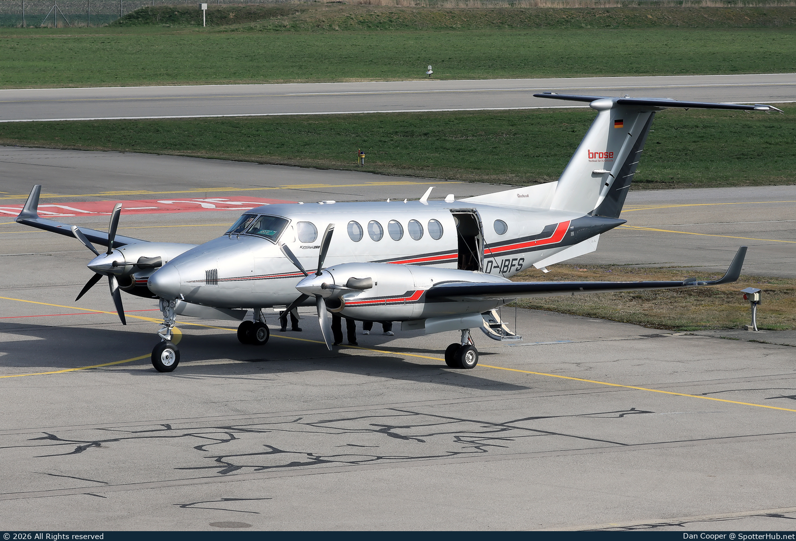 Photo of D-IBFS - Beechcraft B200GT Super King Air 260 operated by Brose Fahrzeugteile