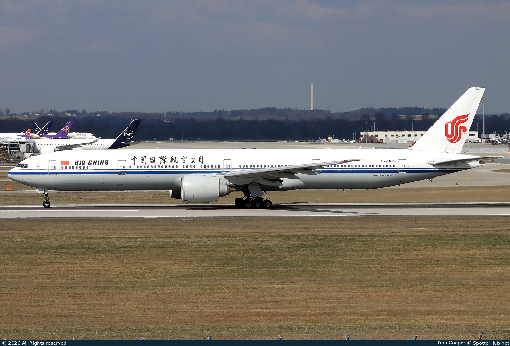 Photo of B-2085 - Boeing 777-39L(ER) operated by Air China