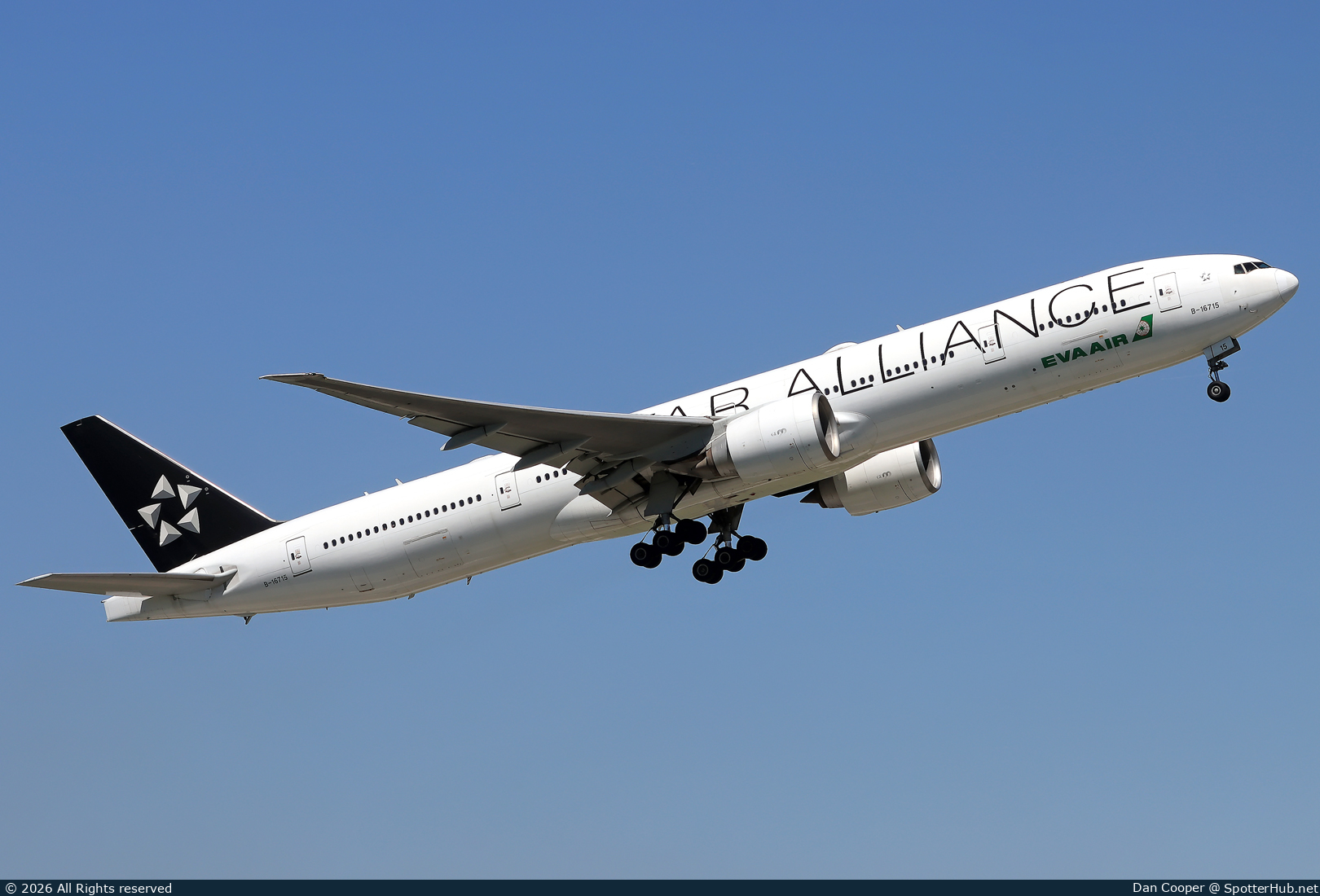 Photo of B-16715 - Boeing 777-35E(ER) operated by EVA Air
