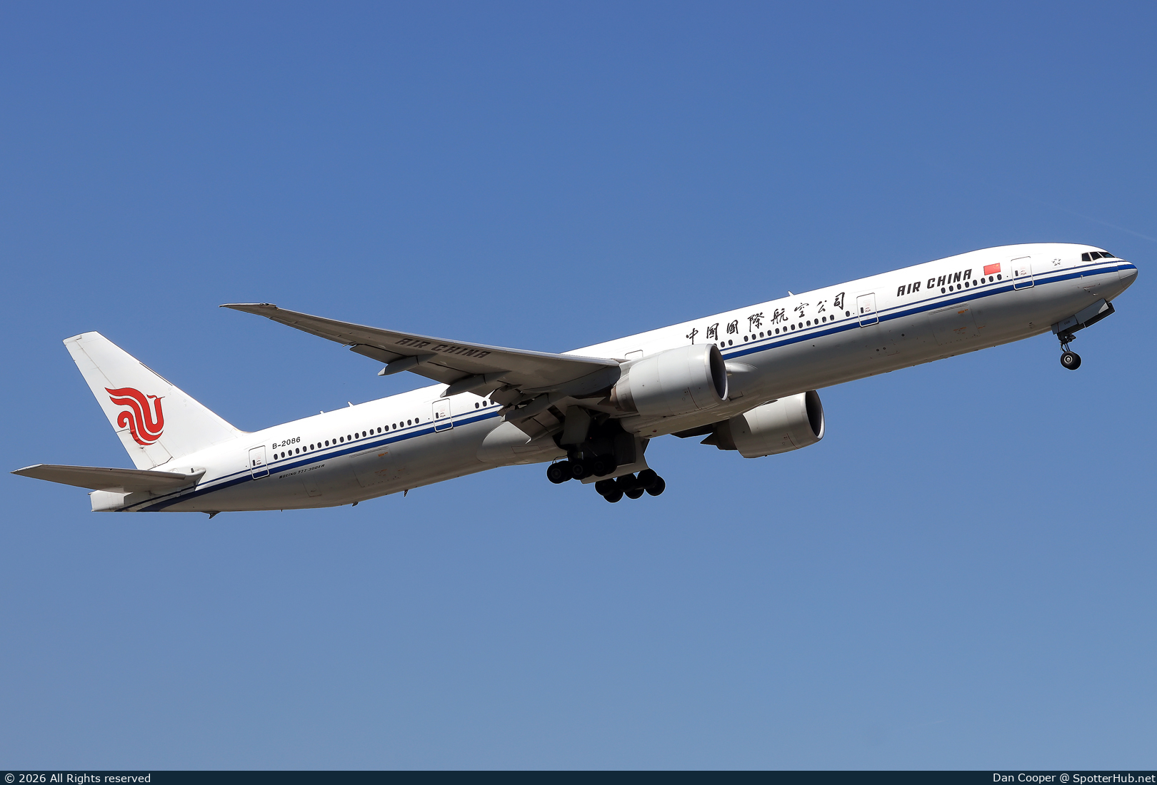 Photo of B-2086 - Boeing 777-39L(ER) operated by Air China