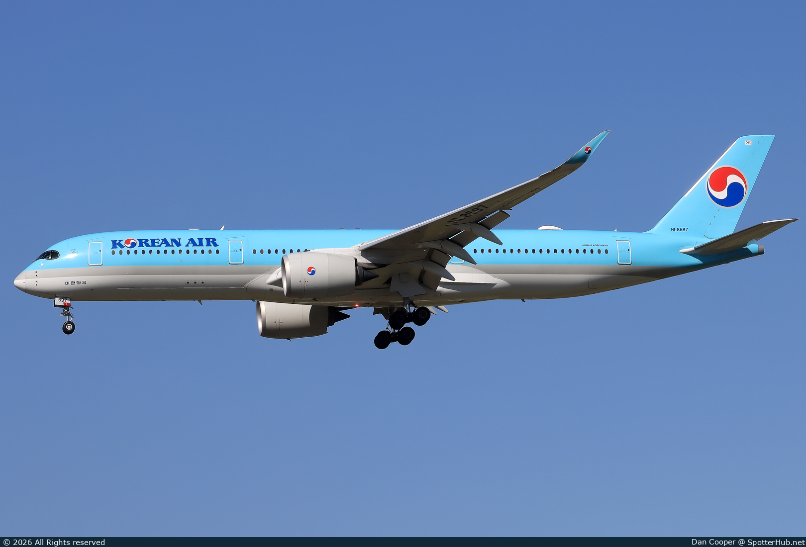 Photo of HL8597 - Airbus A350-941 operated by Korean Air