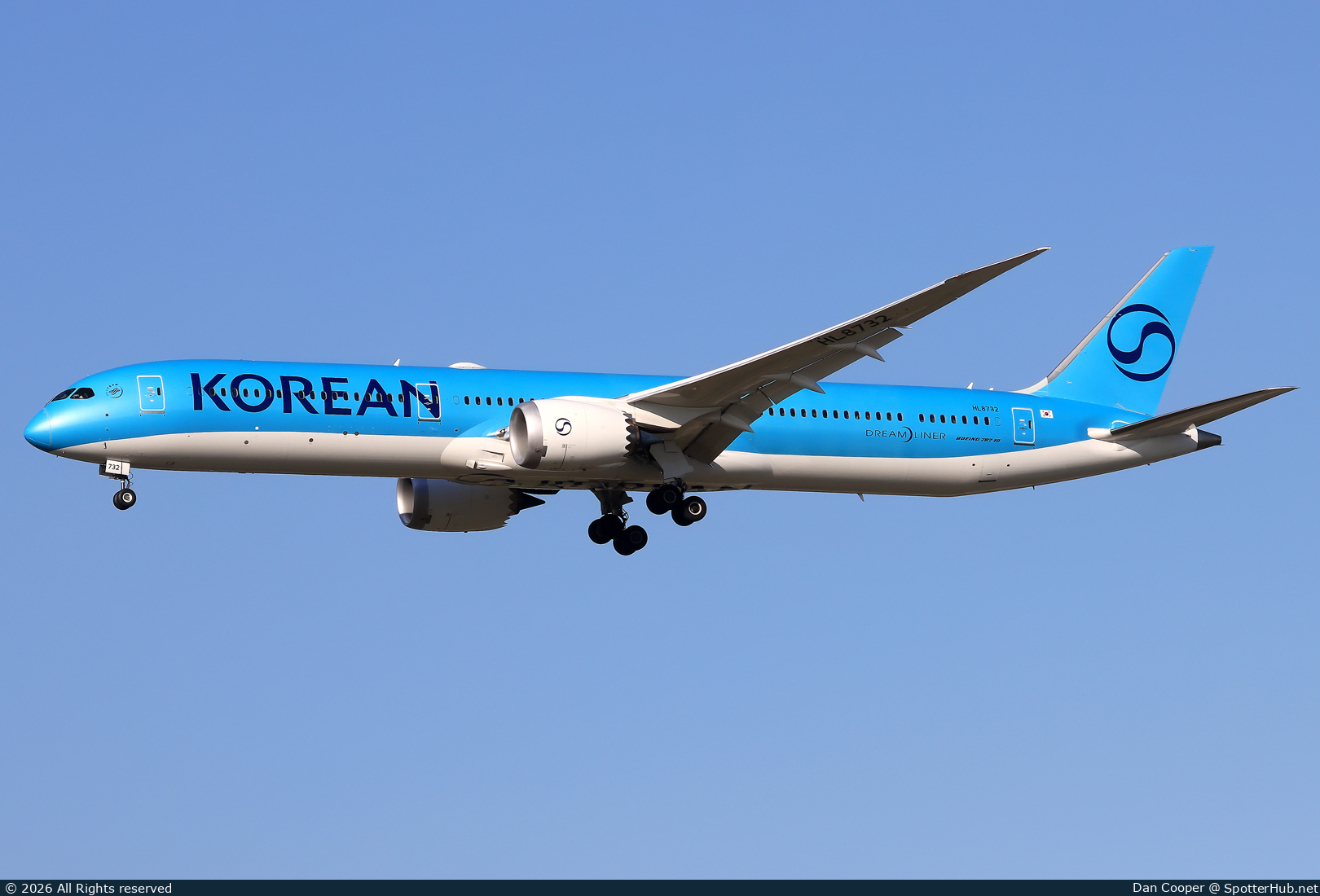 Photo of HL8732 - Boeing 787-10 Dreamliner operated by Korean Air