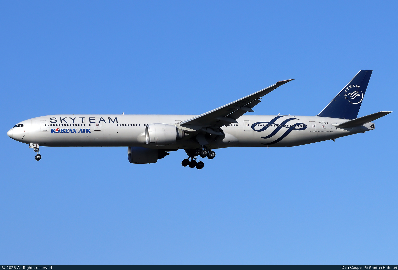 Photo of HL7783 - Boeing 777-3B5(ER) operated by Korean Air