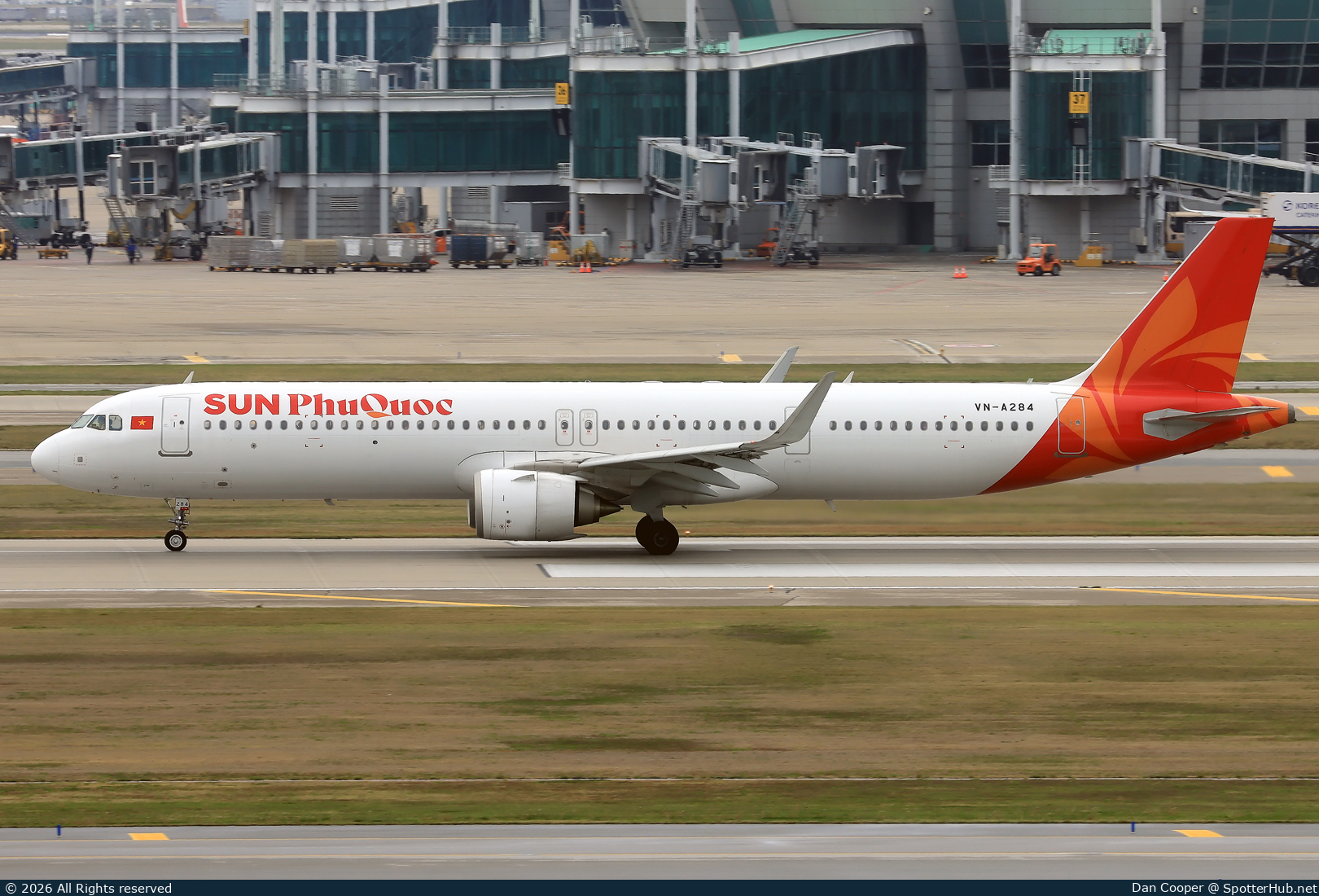Photo of VN-A284 - Airbus A321-251NX operated by Sun PhuQuoc Airways