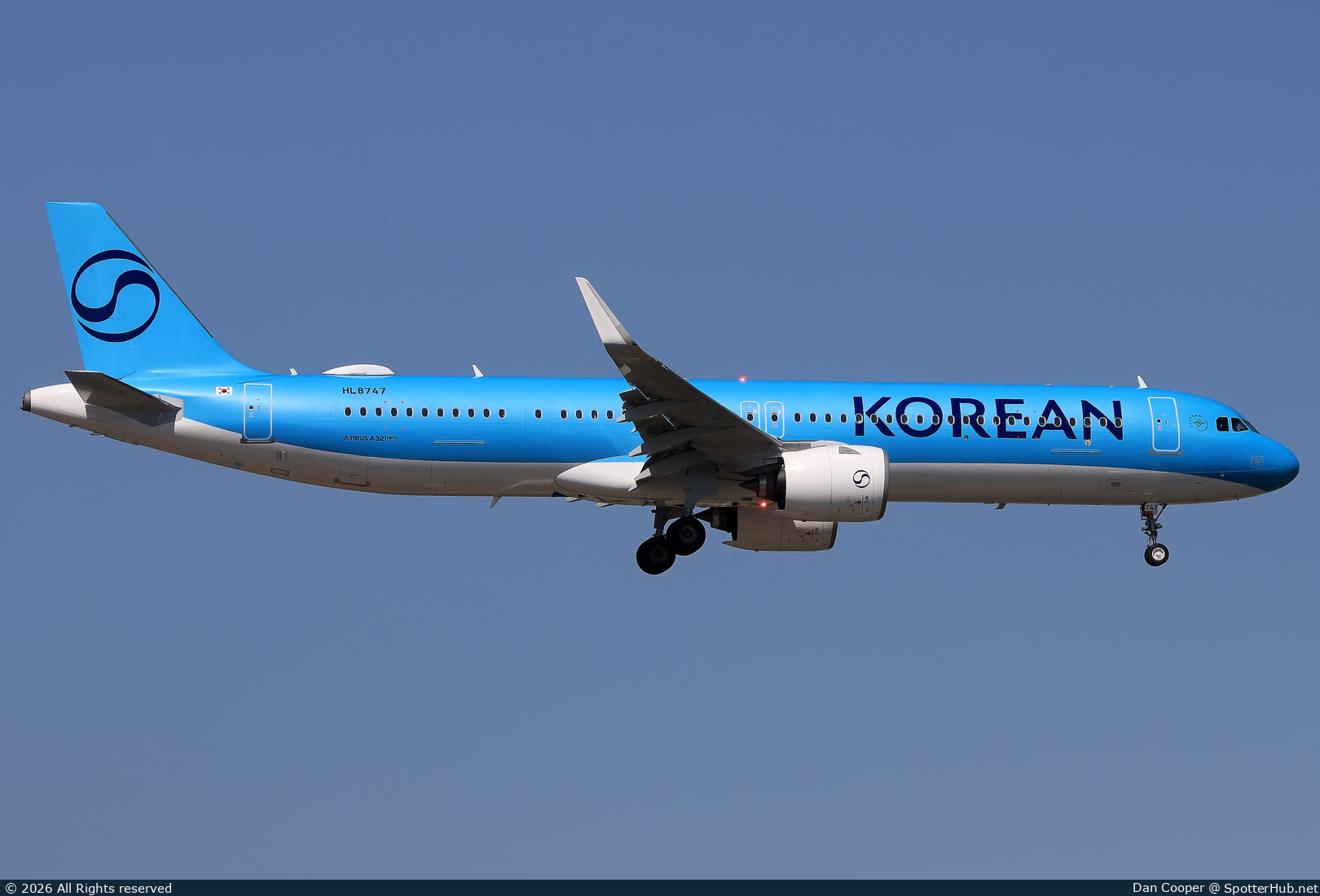 Photo of HL8747 - Airbus A321-272NX operated by Korean Air