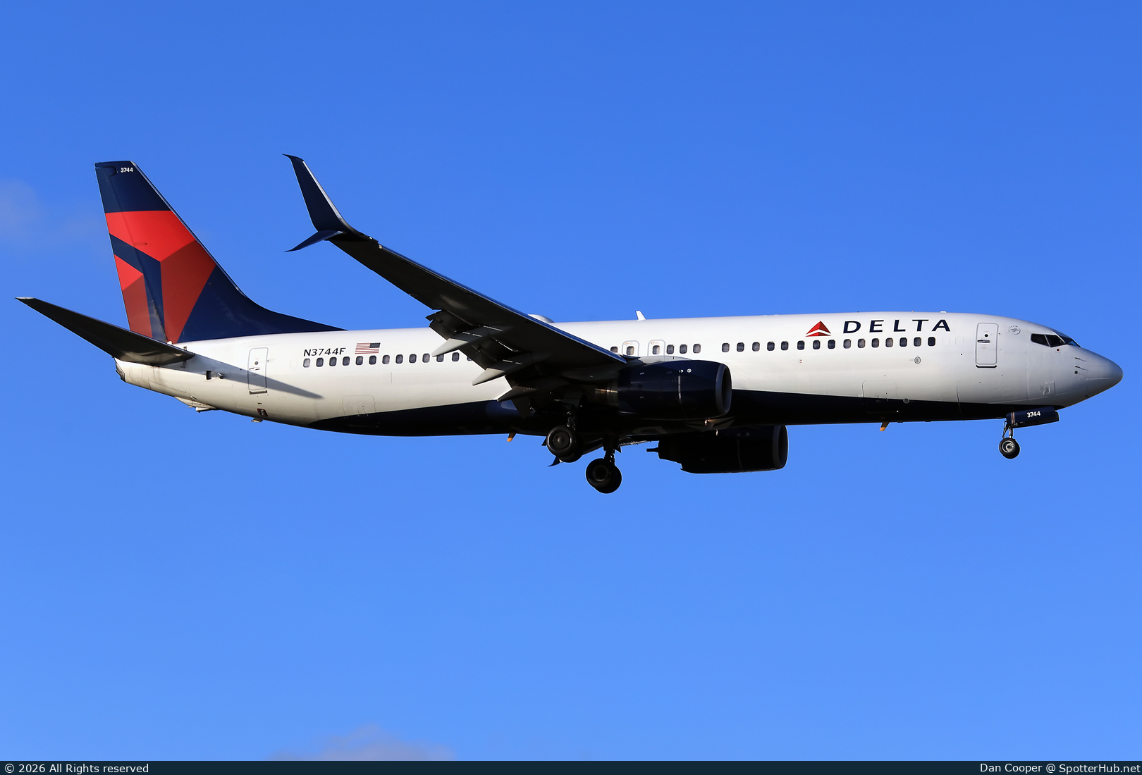 Photo of N3744F - Boeing 737-832 operated by Delta Air Lines