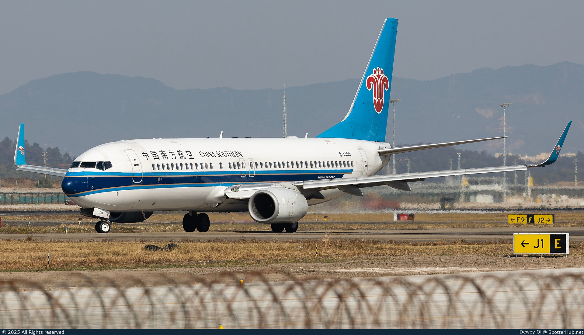 Photo of B-1409 - Boeing 737-81B operated by China Southern Airlines