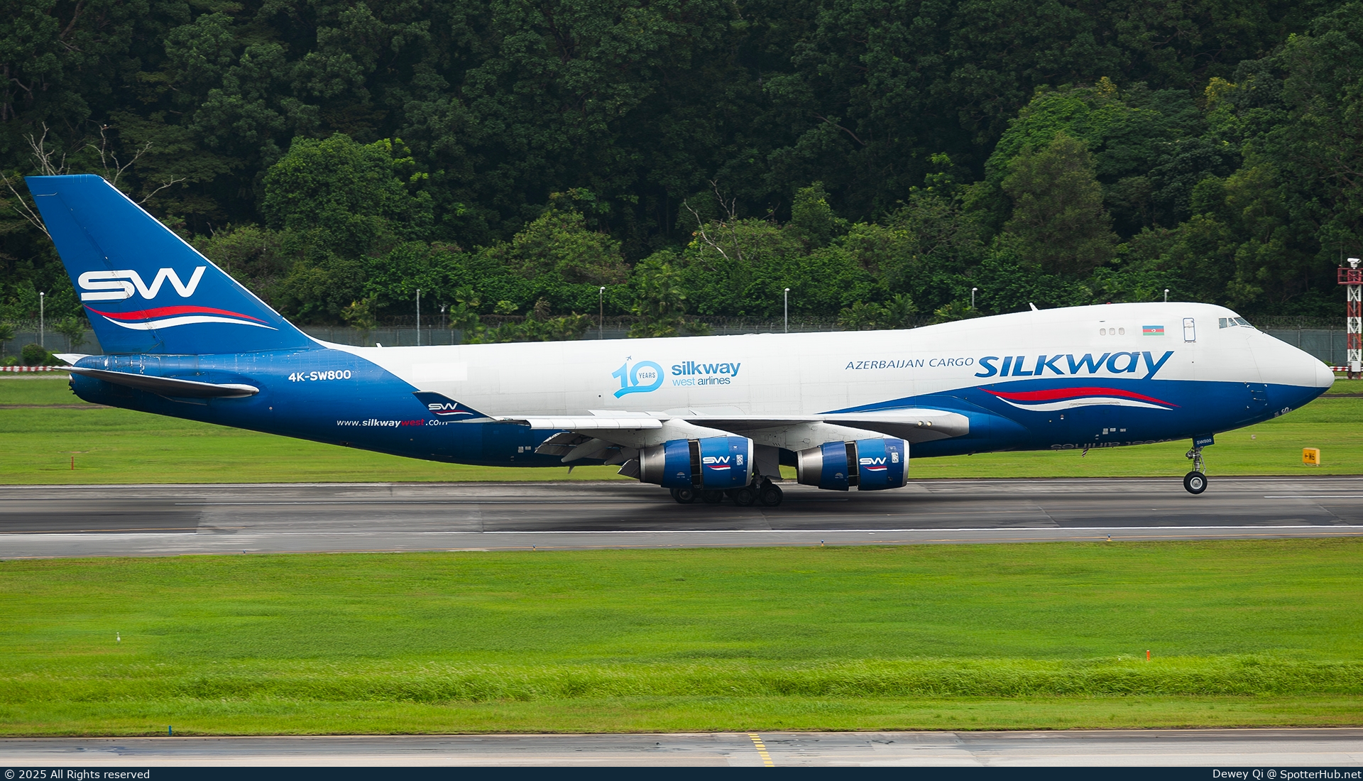 Photo of 4K-SW800 - Boeing 747-4R7F operated by Silk Way West Airlines