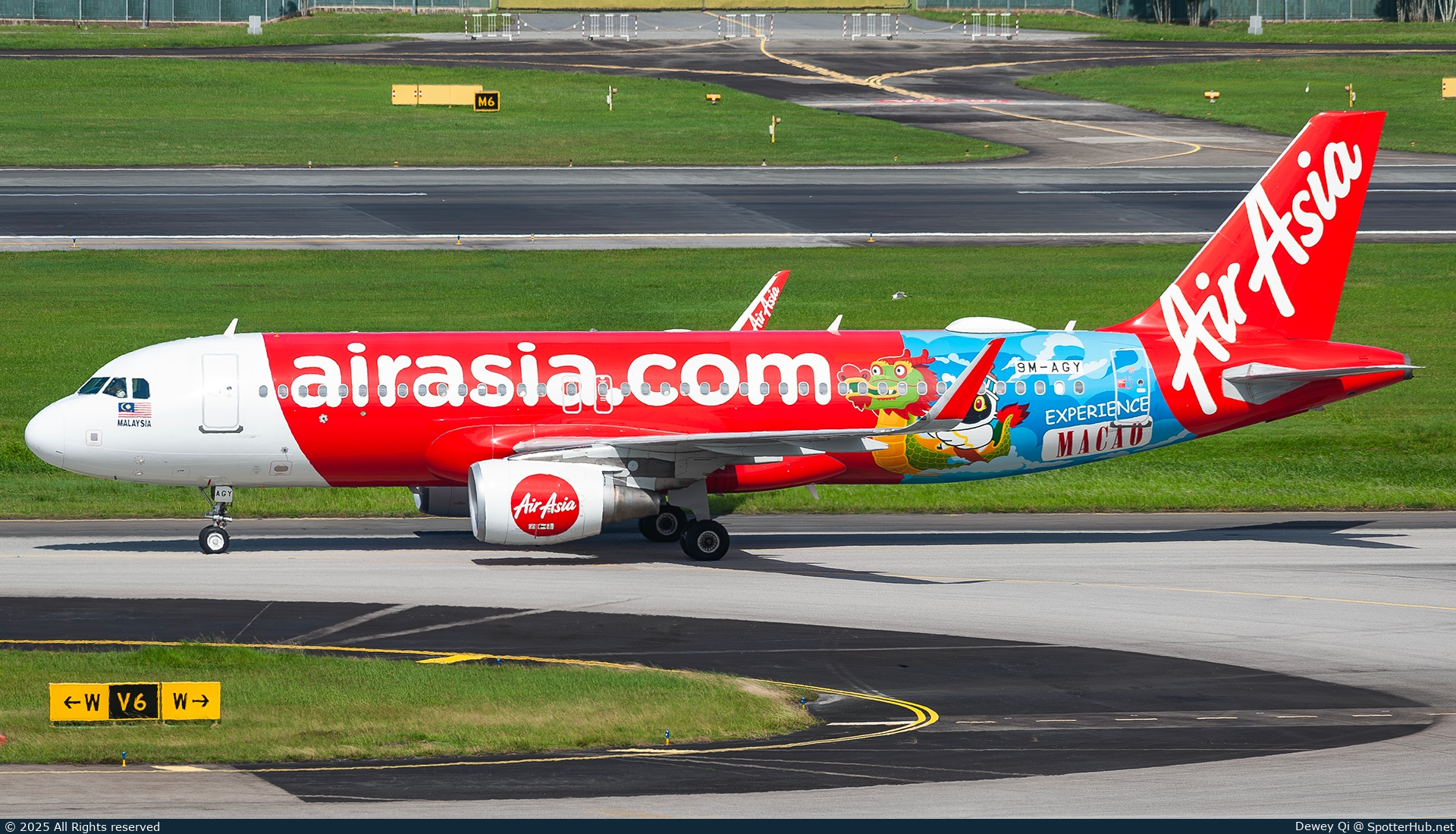 Photo of 9M-AGY - Airbus A320-216 operated by AirAsia