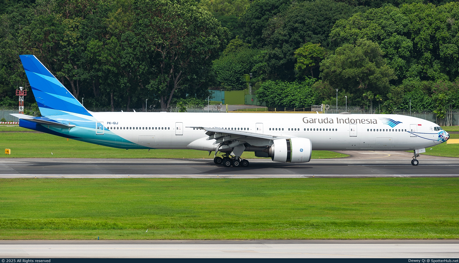 Photo of PK-GIJ - Boeing 777-3U3(ER) operated by Garuda Indonesia