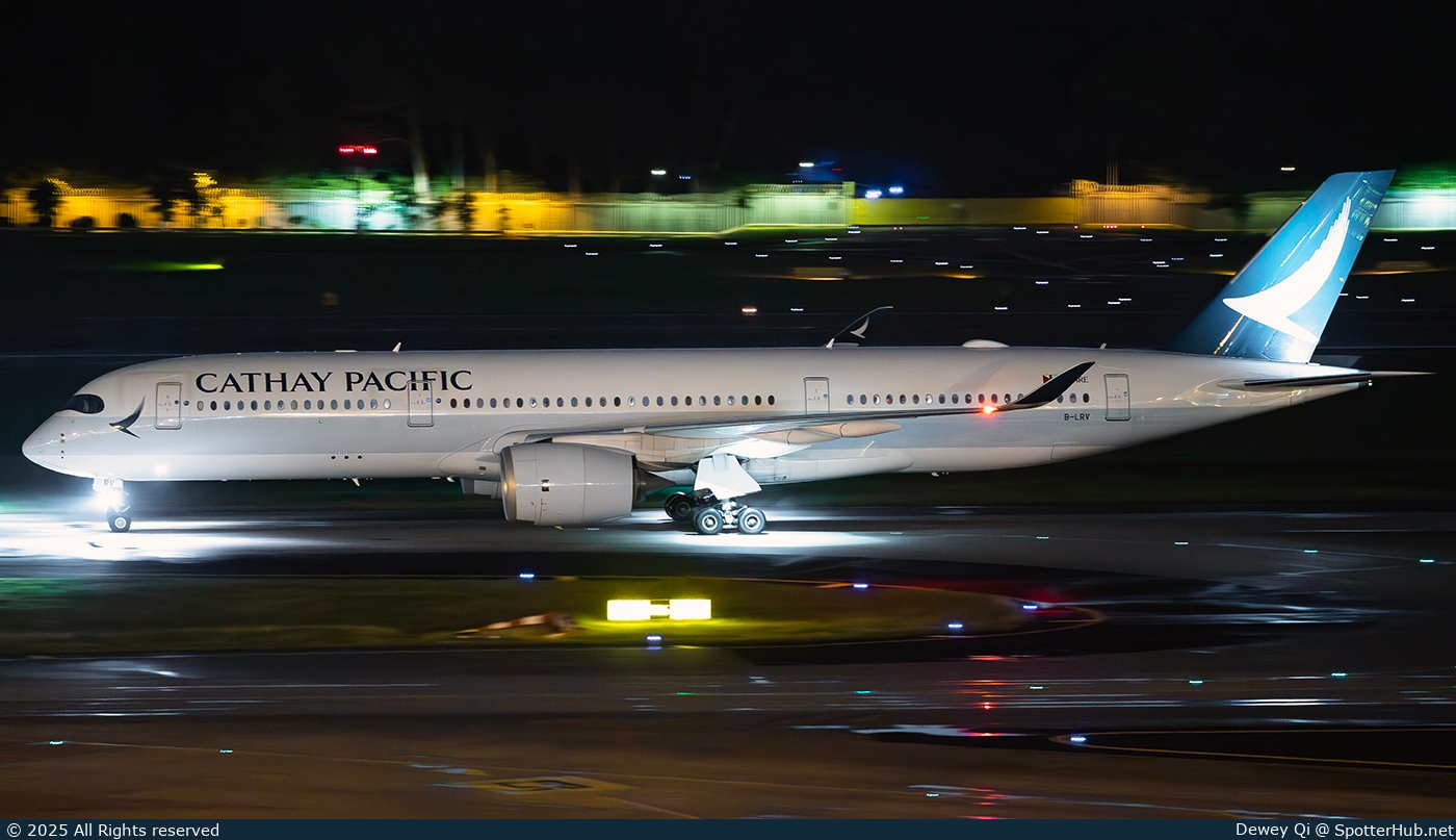 Photo of B-LRV - Airbus A350-941 operated by Cathay Pacific Airways