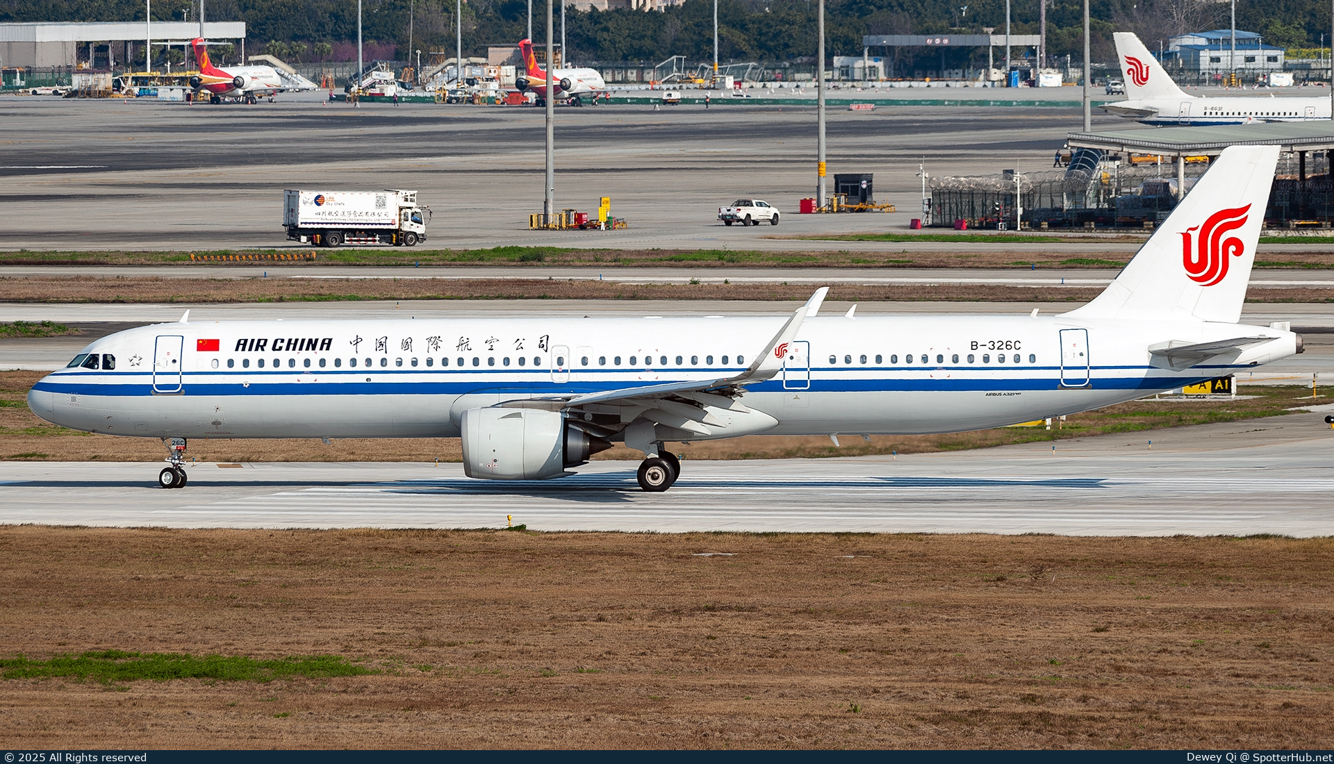 Photo of B-326C - Airbus A321-251NX operated by Air China