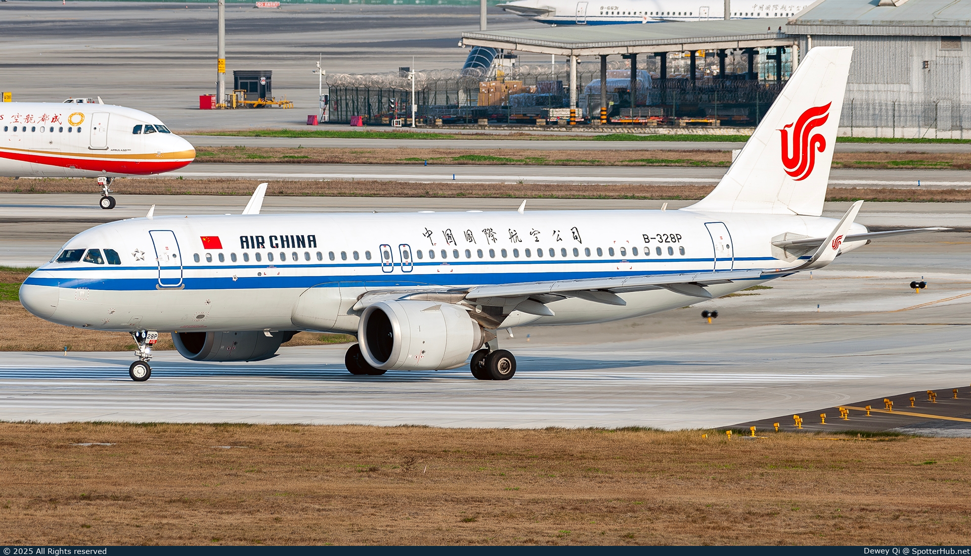 Photo of B-328P - Airbus A320-251N operated by Air China