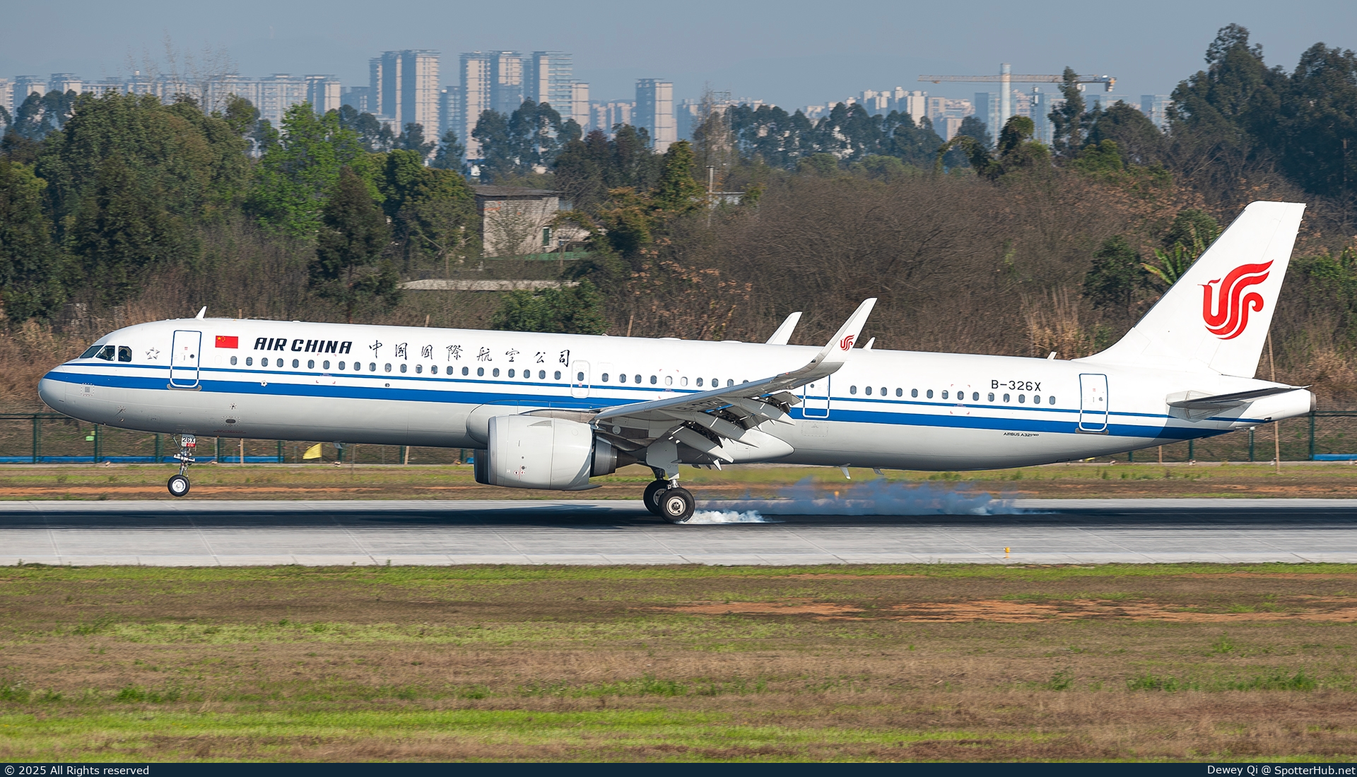 Photo of B-326X - Airbus A321-251NX operated by Air China