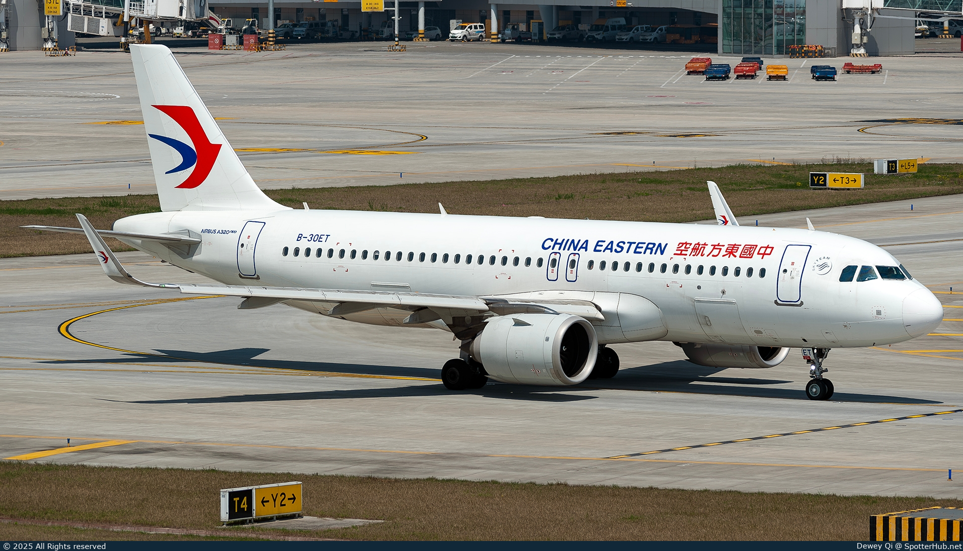 Photo of B-30ET - Airbus A320-251N operated by China Eastern Airlines