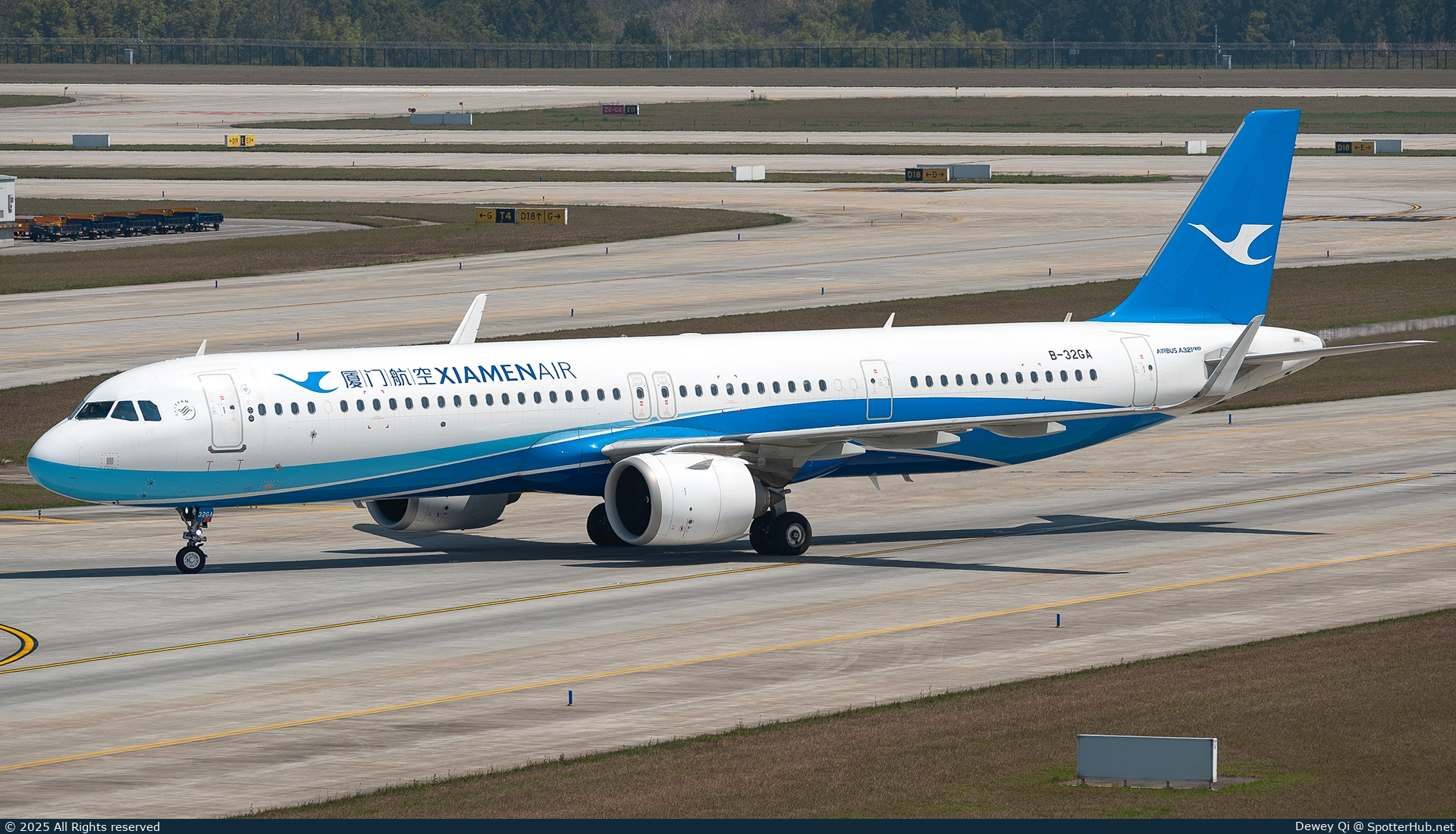 Photo of B-32GA - Airbus A321-251NX operated by Xiamen Airlines