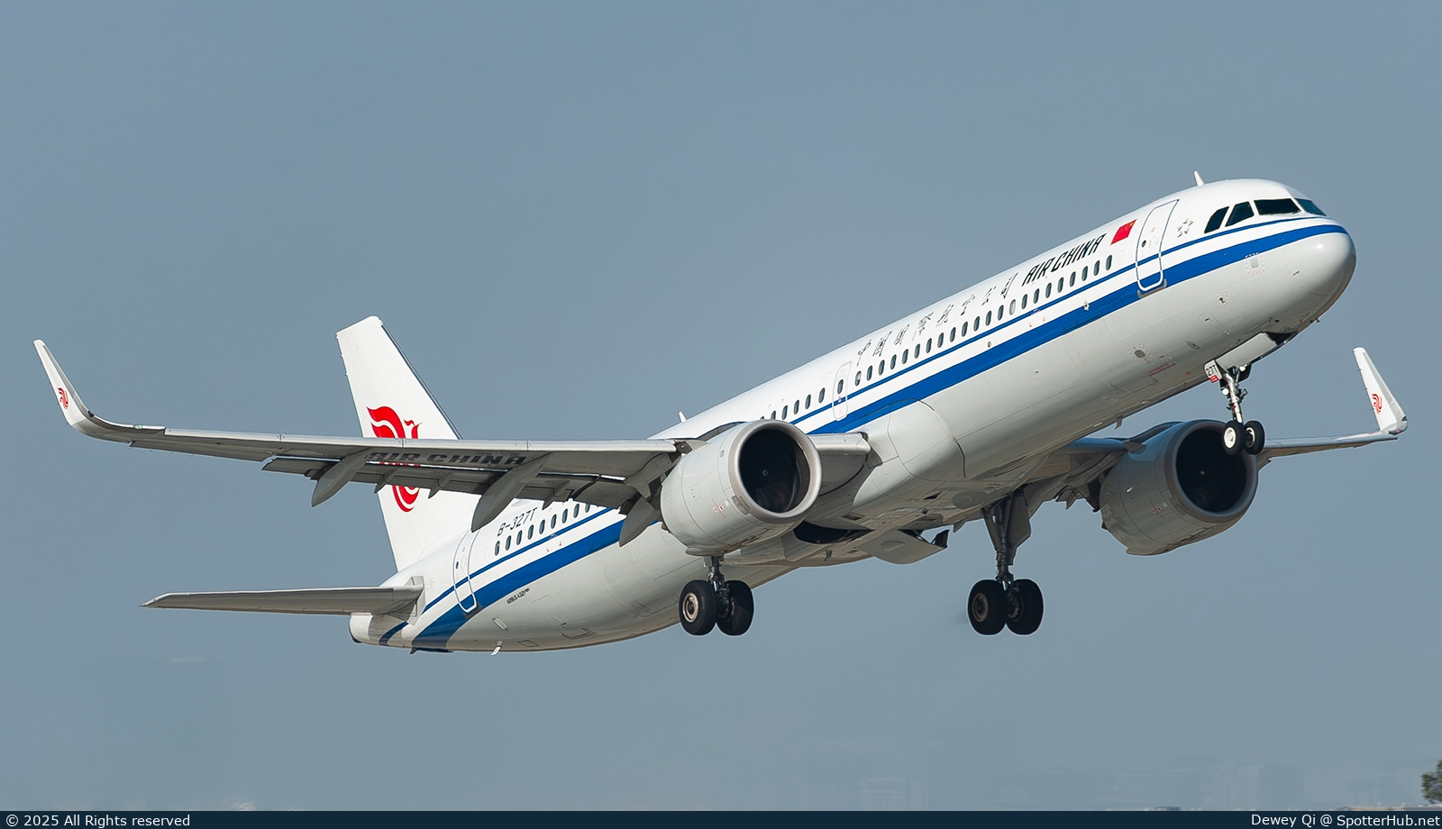 Photo of B-327T - Airbus A321-251NX operated by Air China