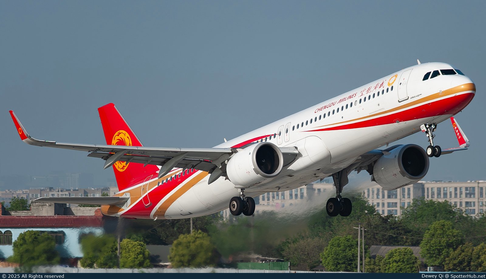 Photo of B-32GT - Airbus A321-251NX operated by Chengdu Airlines